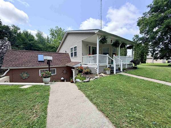 2.22 Acres of Land with Home for Sale in Monticello, Indiana
