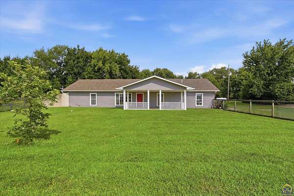 4.6 Acres of Land with Home for Sale in Valley Falls, Kansas