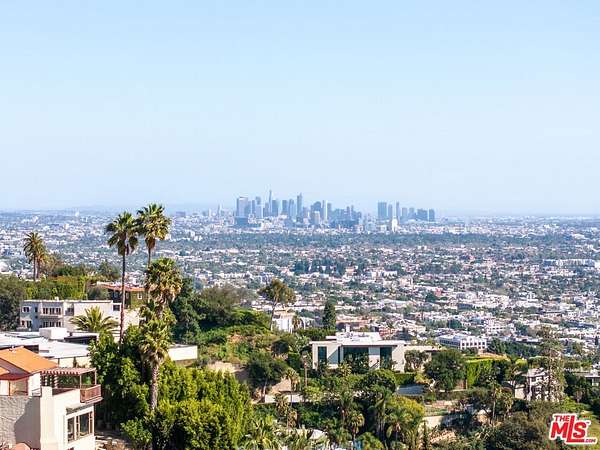 0.13 Acres of Residential Land for Sale in Los Angeles, California