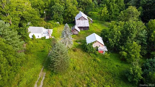 8.6 Acres of Land with Home for Sale in Accord, New York