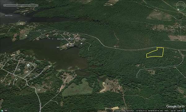 5 Acres of Land for Sale in Milam, Texas