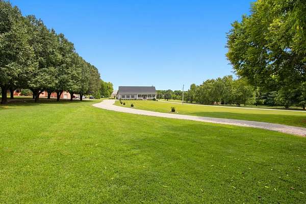 1.8 Acres of Land with Home for Sale in Columbia, Tennessee