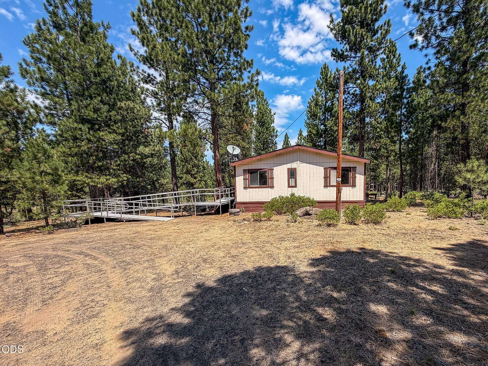 4.7 Acres of Land with Home for Sale in La Pine, Oregon
