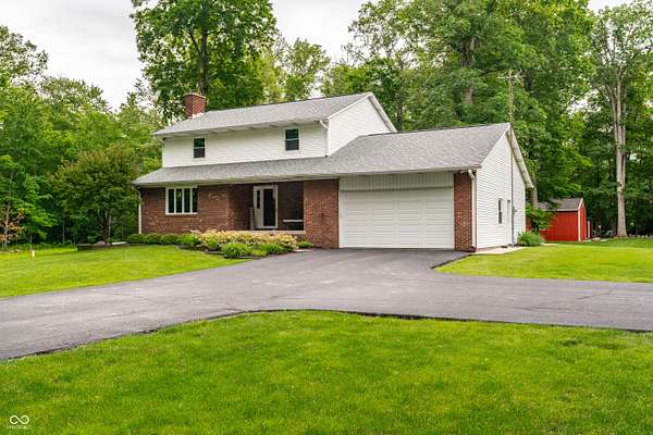 4 Acres of Land with Home for Sale in Greenfield, Indiana
