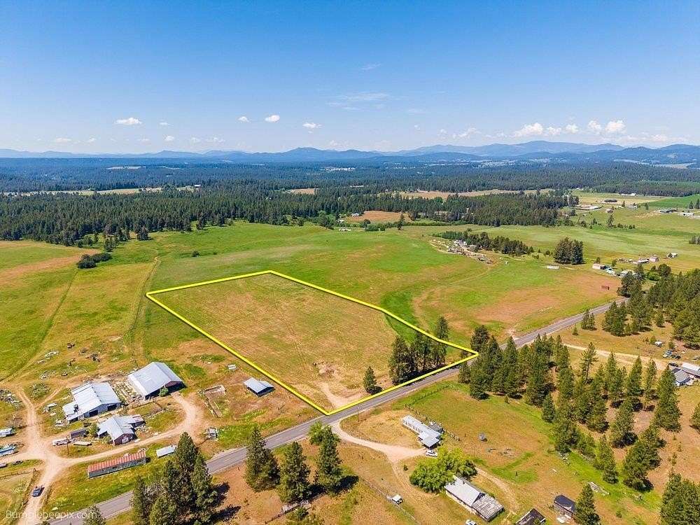 9.7 Acres of Residential Land for Sale in Elk, Washington