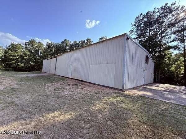 1.9 Acres of Improved Mixed-Use Land for Sale in Brookhaven, Mississippi