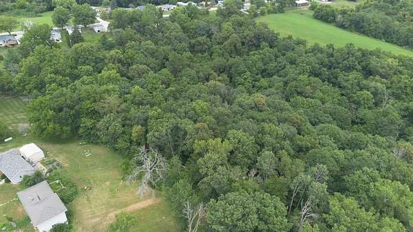 5 Acres of Residential Land for Sale in Dubuque, Iowa
