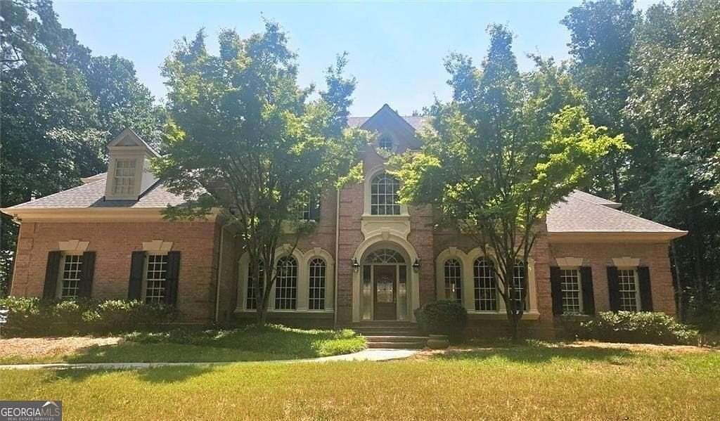 2 Acres of Land with Home for Sale in Roswell, Georgia