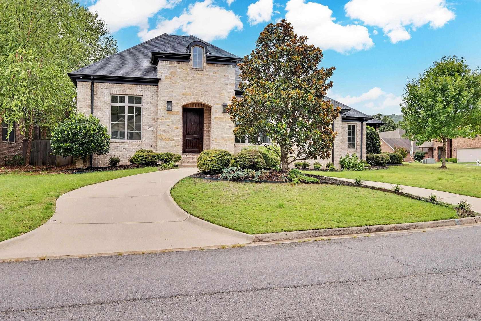 23 Acres of Land with Home for Sale in Little Rock, Arkansas