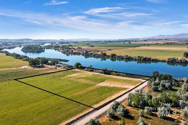 6 Acres of Land for Sale in Wilder, Idaho