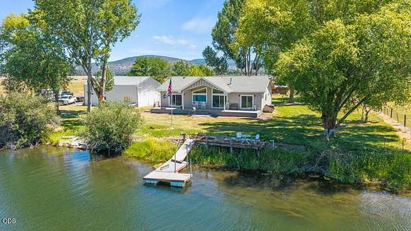 41.6 Acres of Agricultural Land with Home for Sale in Chiloquin, Oregon