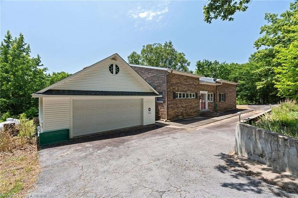 20.4 Acres of Recreational Land with Home for Sale in Mountainburg, Arkansas