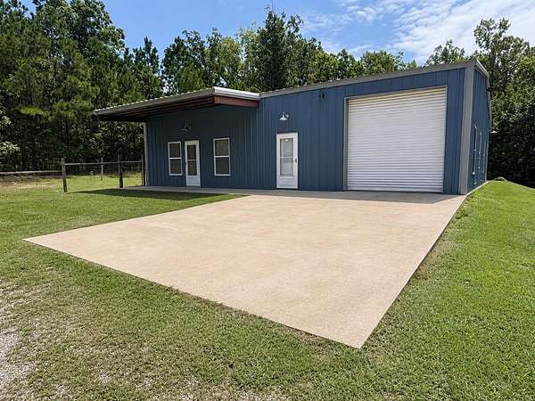 50.6 Acres of Recreational Land with Home for Sale in Sugar Tree, Tennessee