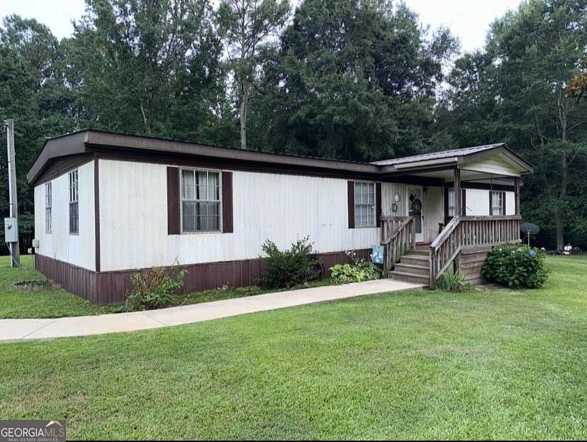 5 Acres of Land with Home for Lease in Canon, Georgia