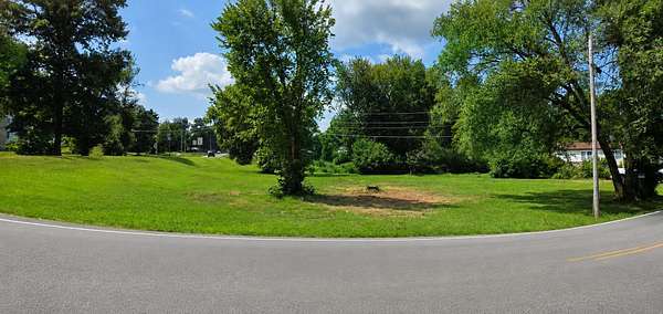 0.65 Acres of Land for Sale in Cassville, Missouri