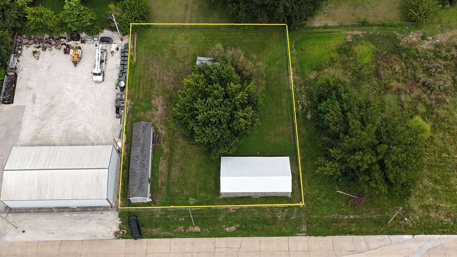 0.5 Acres of Commercial Land for Sale in Pittsfield, Illinois
