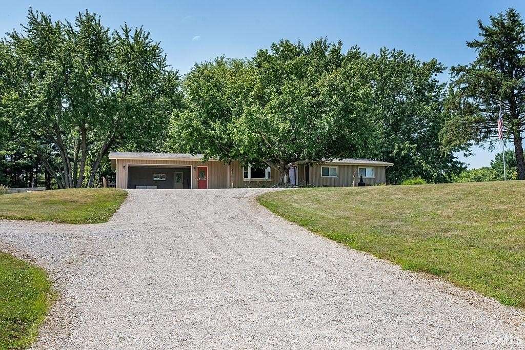 6 Acres of Land with Home for Sale in Warren, Indiana