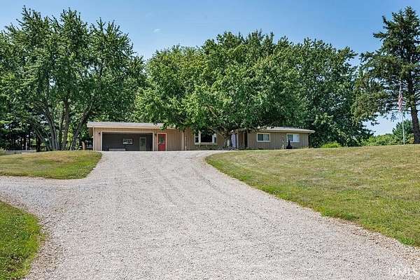 6 Acres of Land with Home for Sale in Warren, Indiana