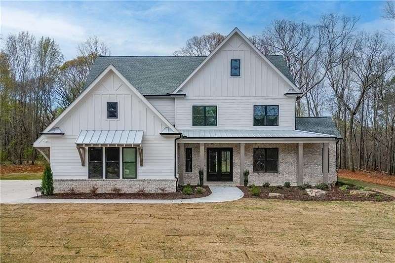 2 Acres of Land with Home for Sale in Pendergrass, Georgia