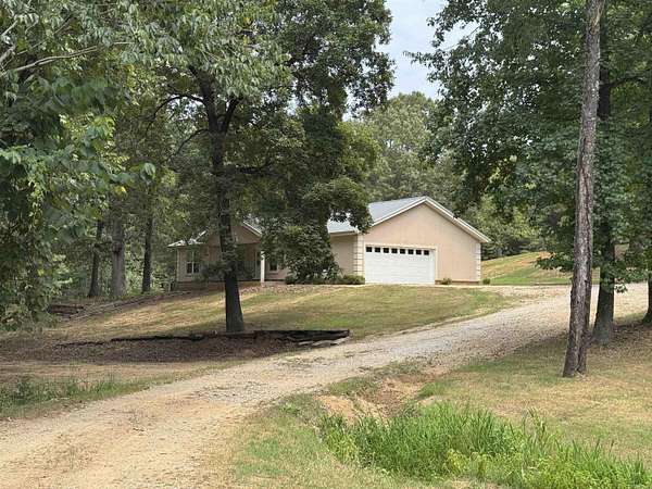 3.19 Acres of Land with Home for Sale in Jonesboro, Arkansas