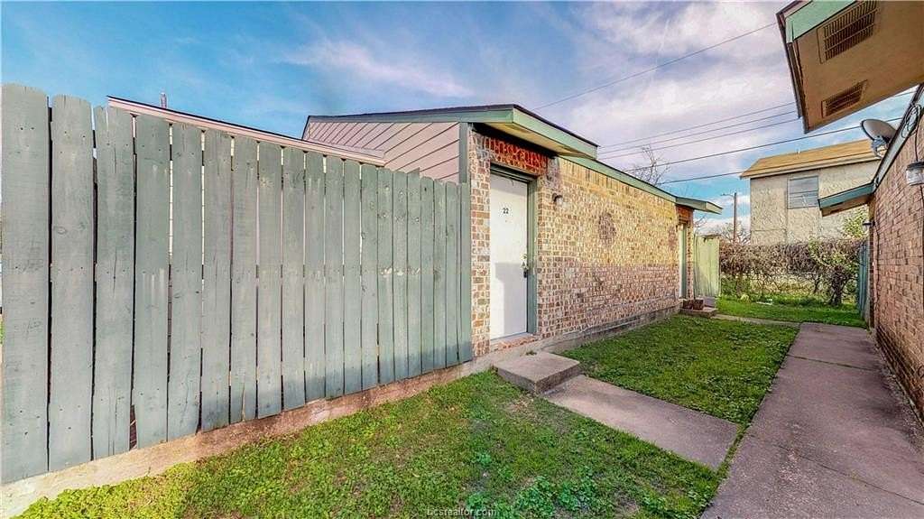 1.4 Acres of Improved Mixed-Use Land for Lease in Bryan, Texas