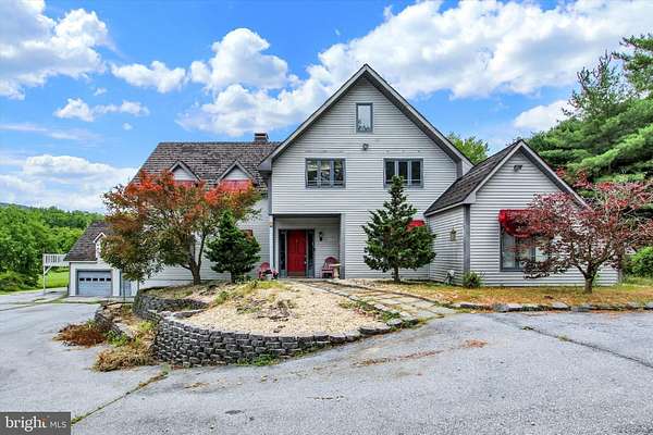 3.4 Acres of Land with Home for Sale in Harrisburg, Pennsylvania