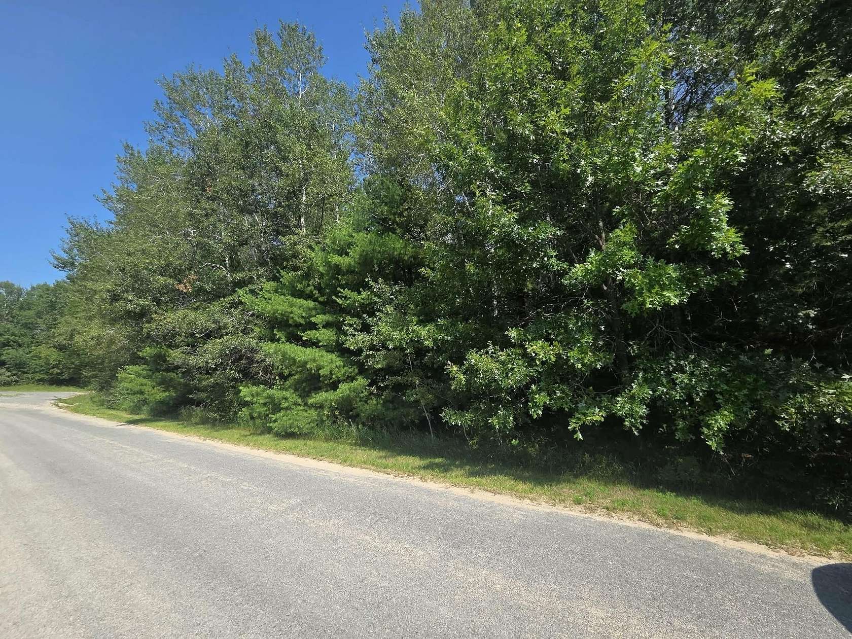 5 Acres of Residential Land for Sale in Houghton Lake, Michigan