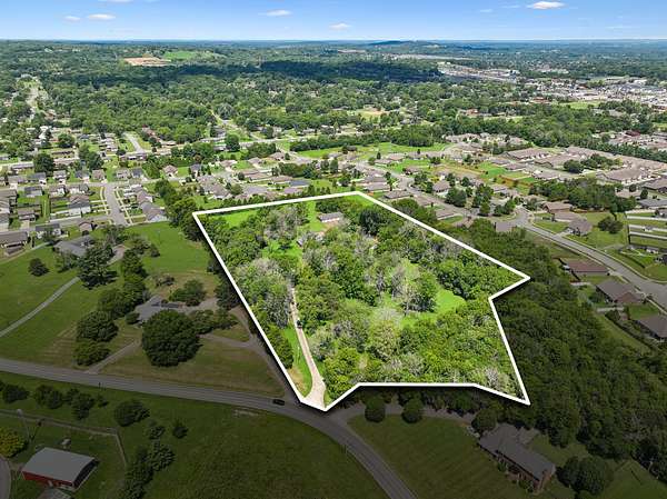7.3 Acres of Land with Home for Sale in Lebanon, Tennessee