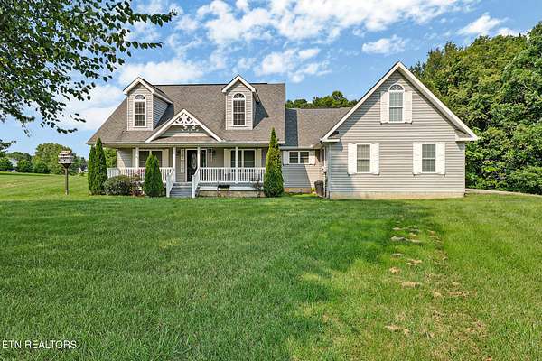 11.7 Acres of Land with Home for Sale in Crossville, Tennessee