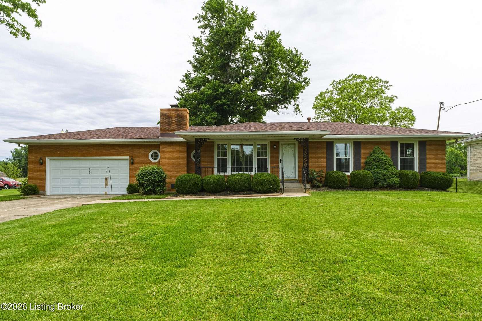 4.5 Acres of Land with Home for Sale in Louisville, Kentucky