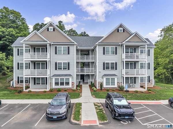 5.73 Acres of Land with Home for Lease in Cheshire, Connecticut