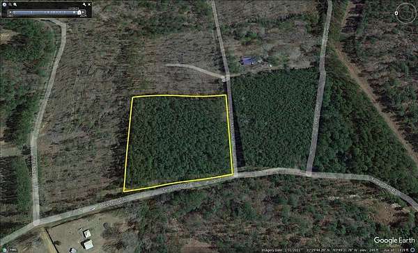5 Acres of Land for Sale in Milam, Texas
