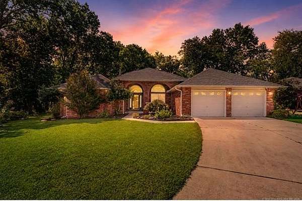 2.15 Acres of Land with Home for Sale in Pryor, Oklahoma