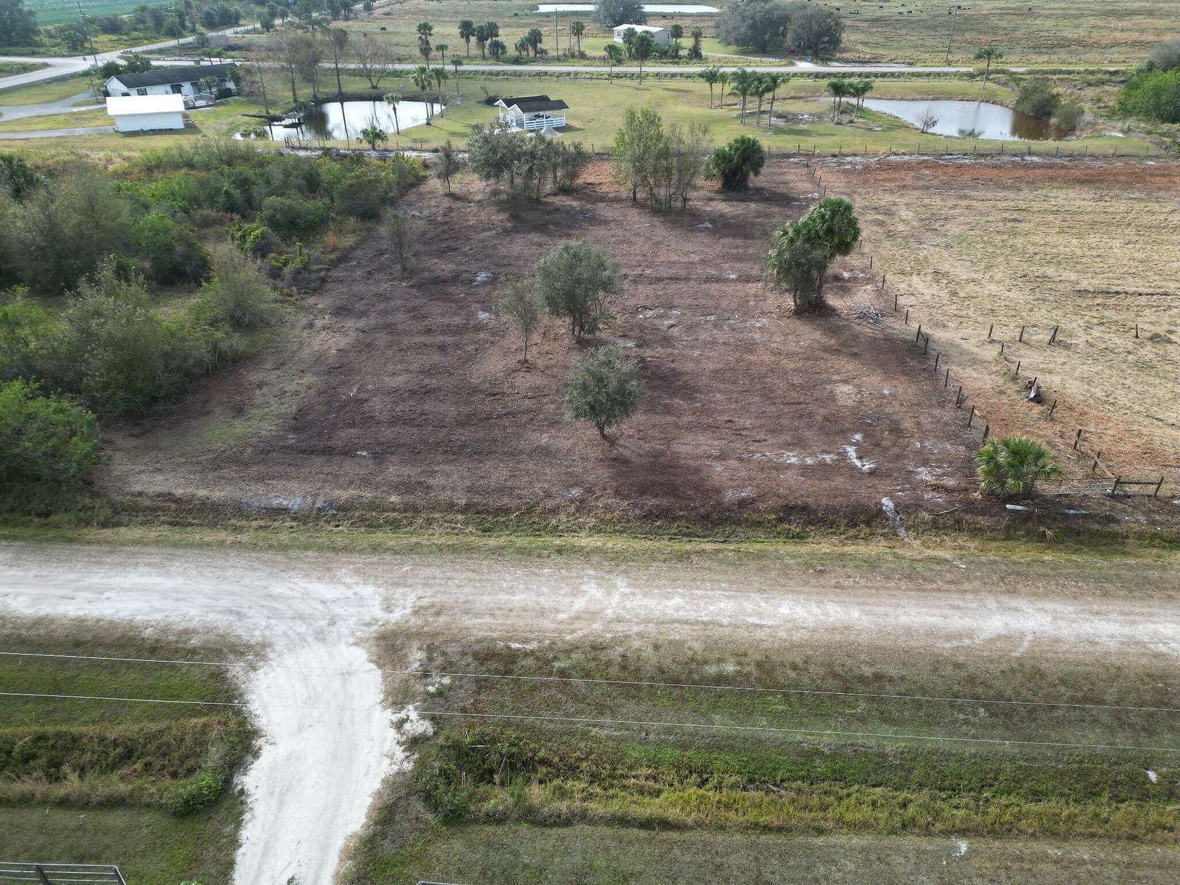 1.25 Acres of Commercial Land for Sale in Okeechobee, Florida