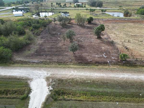 1.25 Acres of Commercial Land for Sale in Okeechobee, Florida