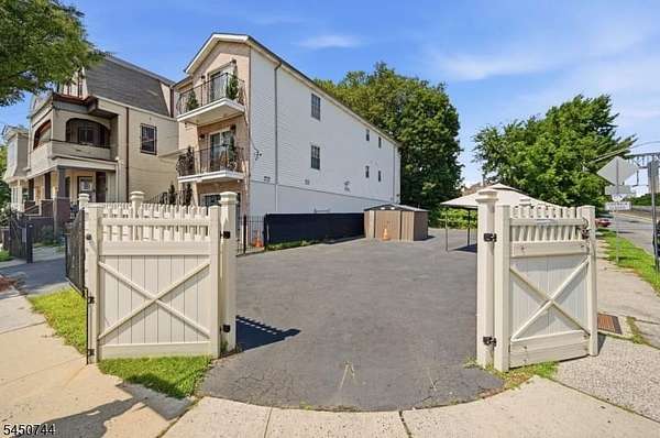 0.06 Acres of Land for Sale in Newark, New Jersey