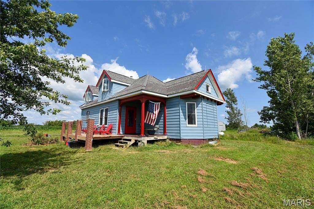 2 Acres of Land with Home for Sale in Staunton, Illinois