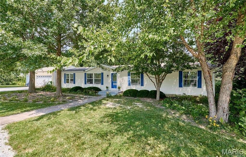 3 Acres of Land with Home for Sale in Silex, Missouri