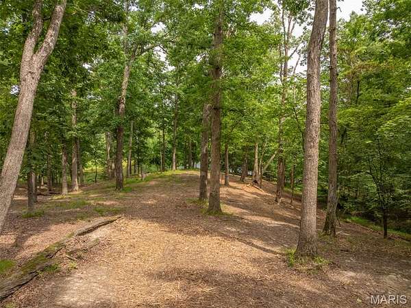 1.26 Acres of Residential Land for Sale in Innsbrook, Missouri