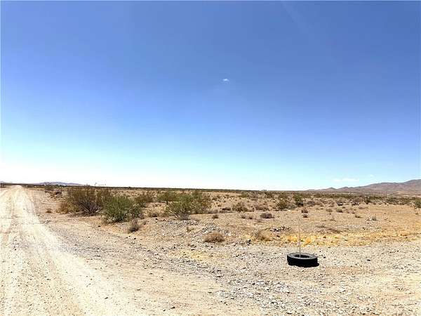 1 Acre of Residential Land for Sale in Dolan Springs, Arizona