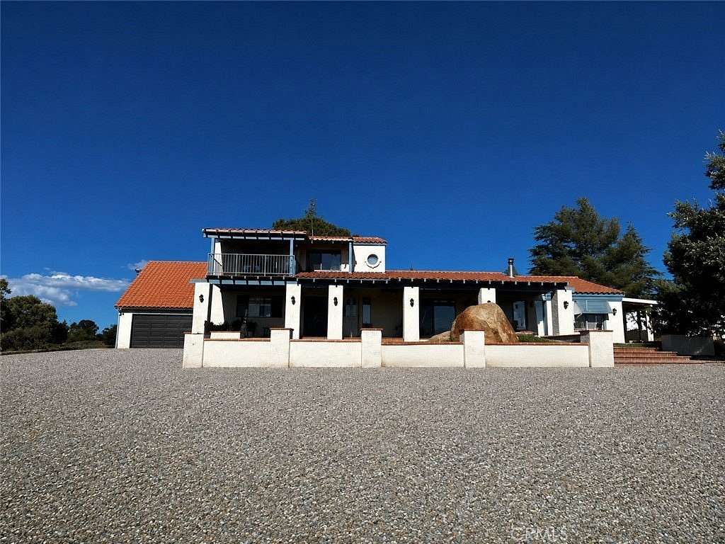 4.83 Acres of Land with Home for Sale in Anza, California