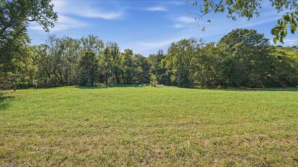 28.5 Acres of Land for Sale in Beechgrove, Tennessee