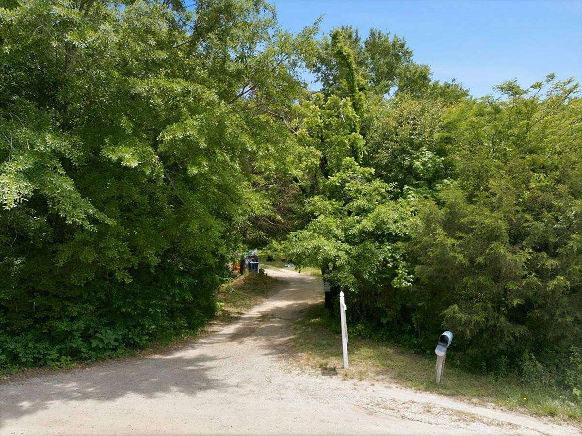 3.25 Acres of Residential Land for Sale in Fairburn, Georgia
