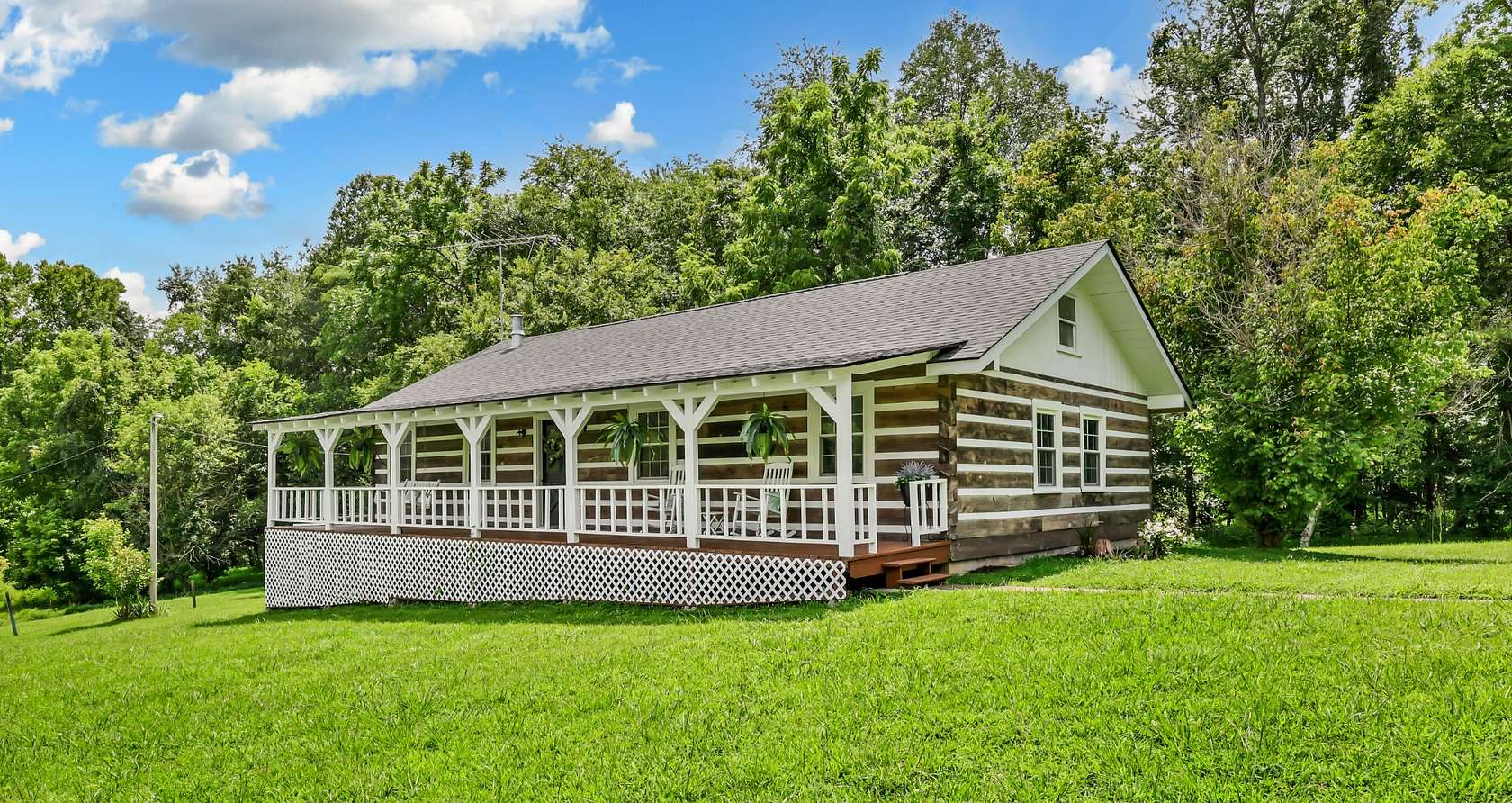 5.28 Acres of Land with Home for Sale in Woodlawn, Tennessee