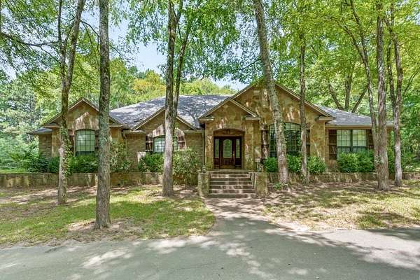 5 Acres of Land with Home for Sale in Tyler, Texas