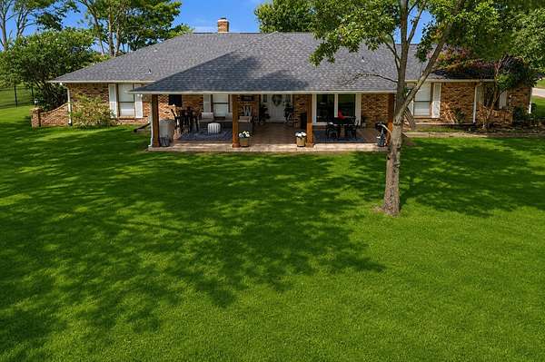 2 Acres of Land with Home for Sale in Kaufman, Texas