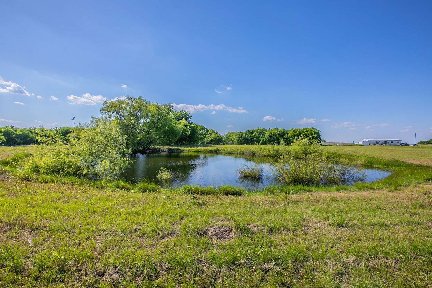 6 Acres of Residential Land for Sale in Mount Calm, Texas