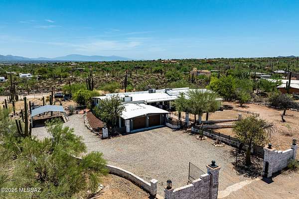 3.3 Acres of Land with Home for Sale in Tucson, Arizona