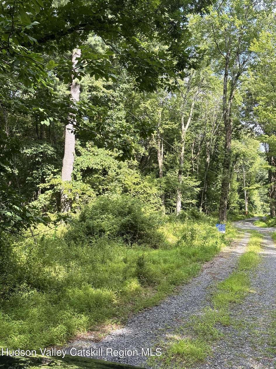 4.88 Acres of Residential Land for Sale in Craryville, New York