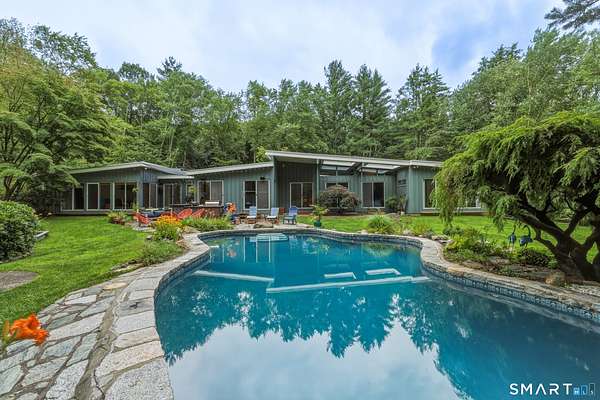 3.1 Acres of Land with Home for Sale in Woodbridge, Connecticut